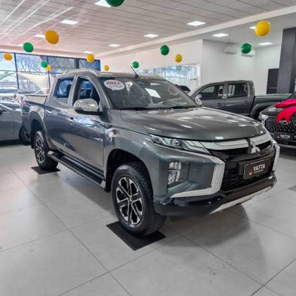 MITSUBISHI L200 TRITON 2.4 16V TURBO DIESEL SPORT HPE-S CD 4P 4X4 AUTOMÁTICO